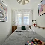 Appartement Oomph Modern With Balcony
