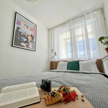 Oomph Modern With Balcony *