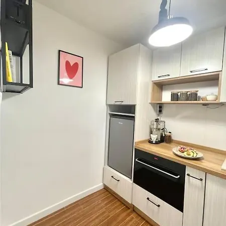 Appartement Oomph Modern With Balcony