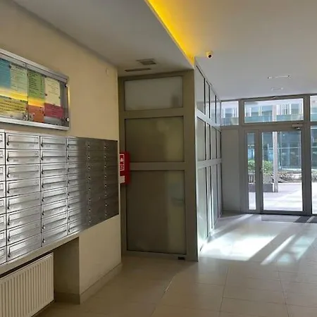 Oomph Modern With Balcony * ワルシャワ