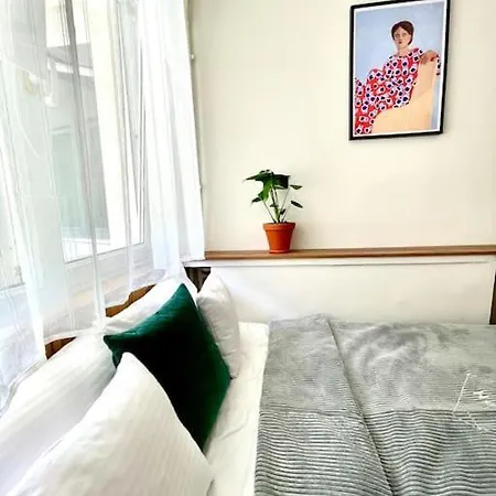 Oomph Modern With Balcony * Warschau