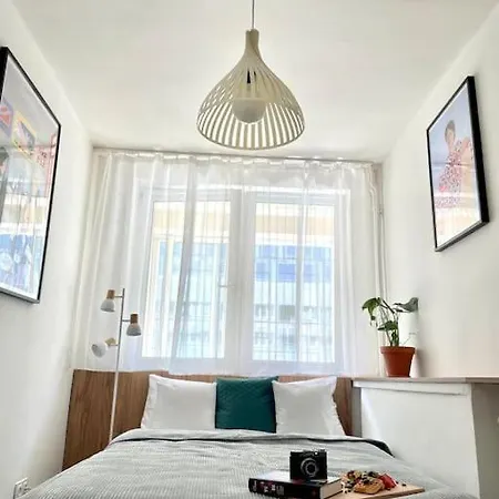 Oomph Modern With Balcony *