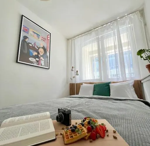 Oomph Modern With Balcony *