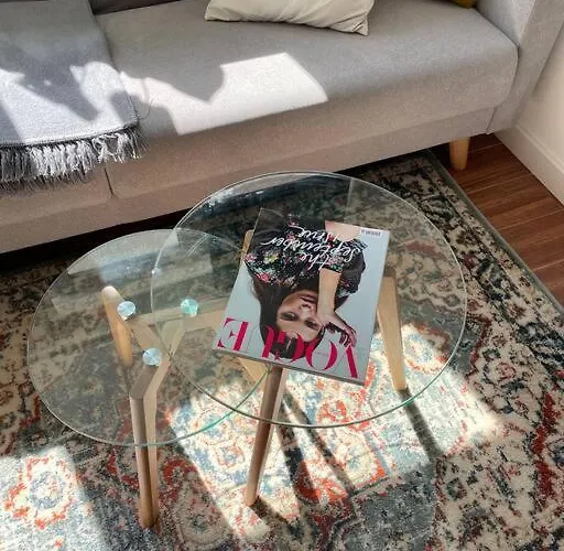 Oomph Modern With Balcony Apartment *