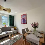 公寓 Oomph Modern With Balcony *